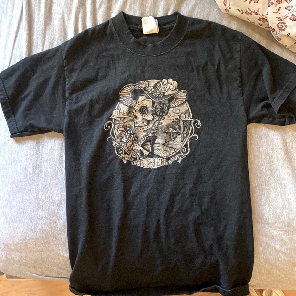 Vintage black skeleton T-shirt